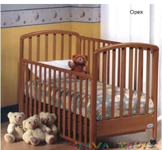 Дървено детско легло с цвят орех //  Dalia Baby Italia