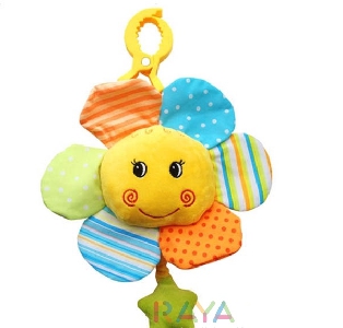 Шарена бебешка играчка цвете за детска количка // Babyono