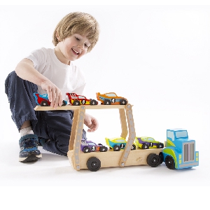 Детски дървен автовоз с коли