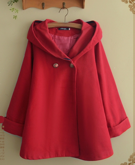  Дамско зимно облекло с качулка - в три различни модела