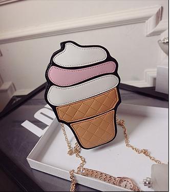 Малки чантички в различни сладки форми