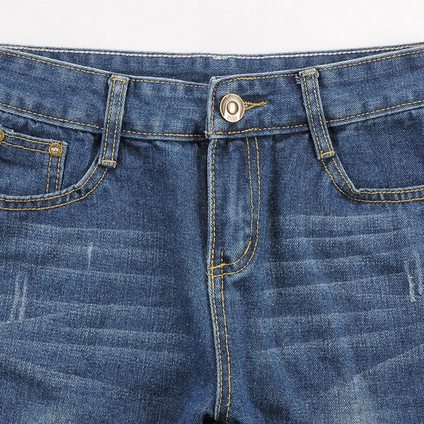 Дамски дънки - два модерни модела, светло и тъмно сини