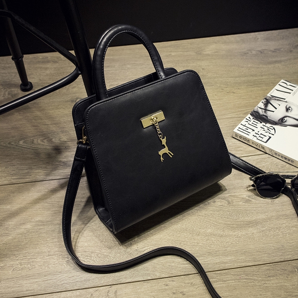 Дамска чанта нов ретро модел 2015 през рамо мат