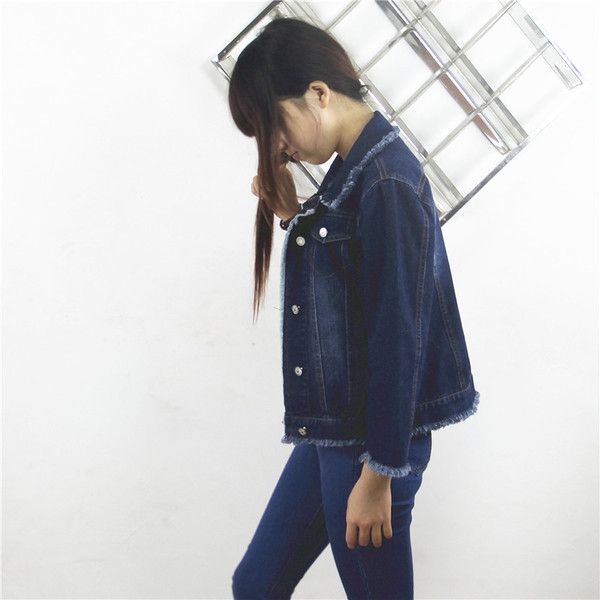 Γυναικείο μπουφάν μακρύ τζιν, για το φθινόπωρο και το χειμώνα, η επιλογή των μοντέλων