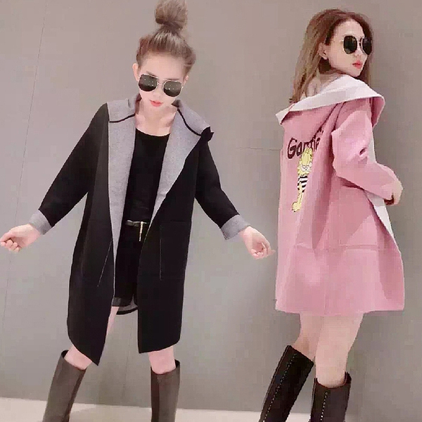 Γυναικεία χειμωνιάτικη ζακέτα - μακρύ, ζεστή, μοντέρνα σε δύο χρώματα - μαύρο και ροζ