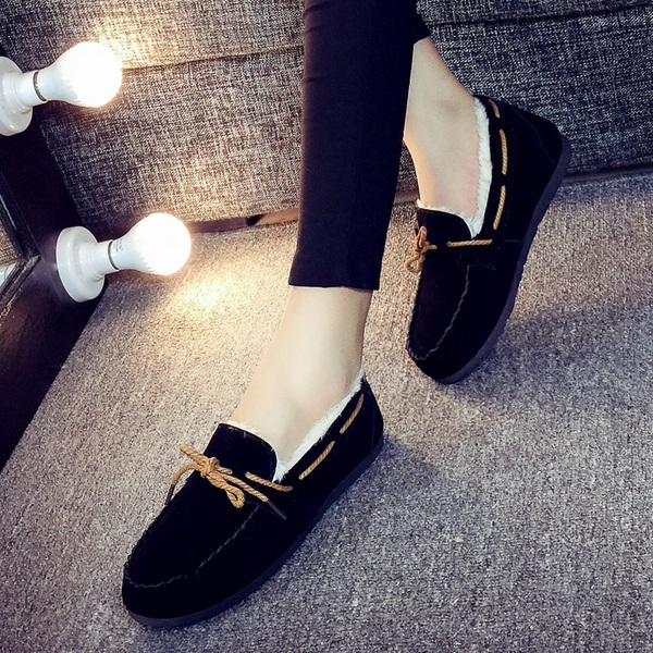   Γυναικεία παπούτσια για το χειμώνα - διαφορετικά χρώματα και μεγέθη