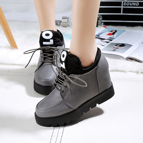 Дамски зимни обувки от изкуствена кожа - сиви, черни, кафяви