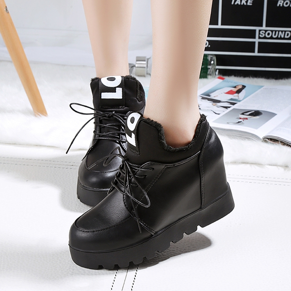 Дамски зимни обувки от изкуствена кожа - сиви, черни, кафяви