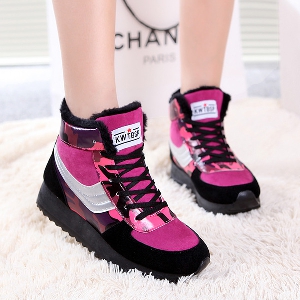 Γυναικεία παπούτσια καμουφλάζ  - φθινόπωρο, χειμώνα, άνοιξη - μαύρο, κόκκινο, ροζ