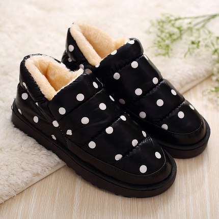  Стилни зимни обувки - дамски и мъжки - различни модели