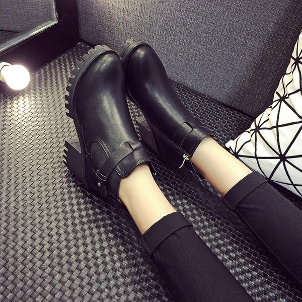 Дамски зимни ботуши от изкуствена кожа - топ цени, стилни, есенни и зимни, два модела - черен и сив