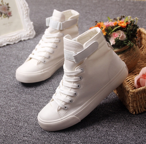 Дамски есенни и зимни обувки - различни модели със стил - виненочервен, черен, бял