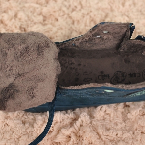 Γυναικεία χειμωνιάτικα παπούτσια σε τρία διαφορετικά χρώματα