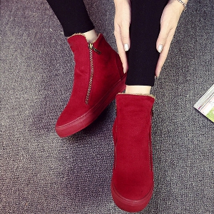 Дамски зимни обувки с цип - стилни и пухени - червени, черни, тъмносини и кафяви