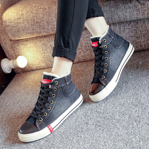  Дамски зимни обувки - ежедневни, стилни в два различни цвята