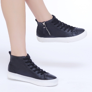Γυναικεία κομψά παπούτσια, δύο χρώματα - μαύρο, λευκό