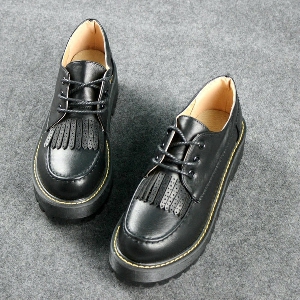Дамски официални обувки от изкуствена кожа в ретро стил - кафяви и черни