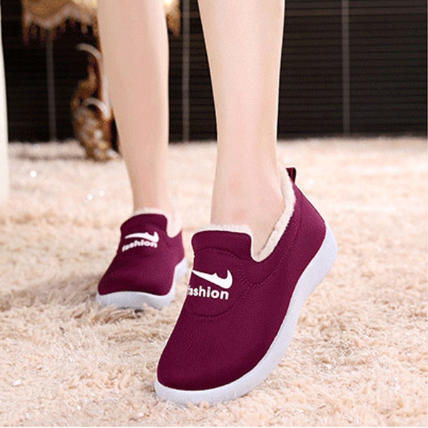 Γυναικεία παπούτσια μοναδικά σχέδια και χρώματα