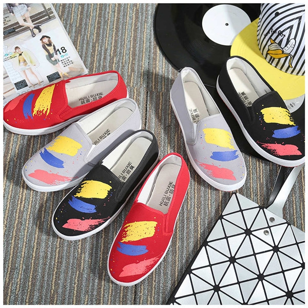 Γυναικεία παπούτσια μοναδικά σχέδια και χρώματα