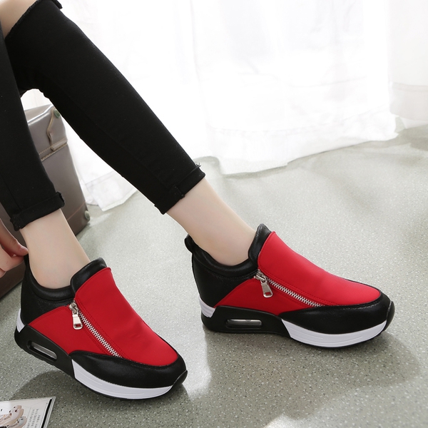 Дамски есенни и зимни спортни обувки с цип - червени, черни и сиви