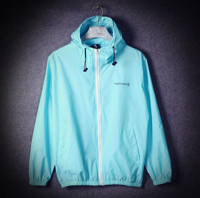 Λεπτό σπορ μπουφάν για τους άνδρες και τις γυναίκες