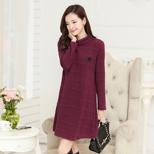 Дамска зимна рокля, модерна в три различни цвята