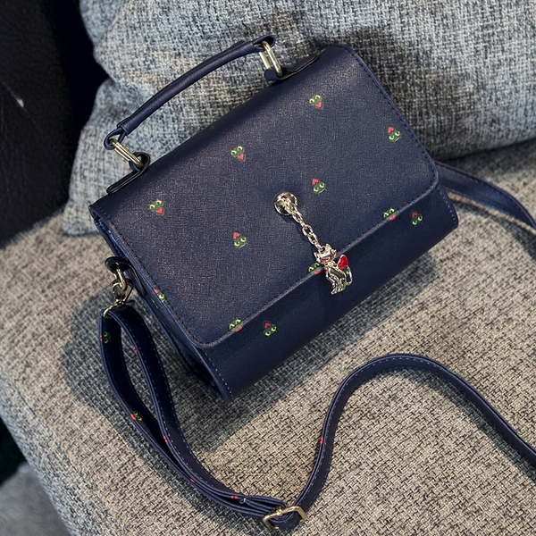 Γυναικείες τσάντες από τεχνητό δέρμα με στυλ - μεγάλες και μικρές σε τρία χρώματα, μπλε, μαύρο, άσπρο