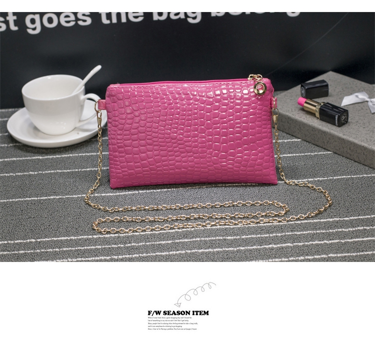 Дамски модерни чанти - нови топ модели за рамо, от изкуствена кожа и мека повърхност