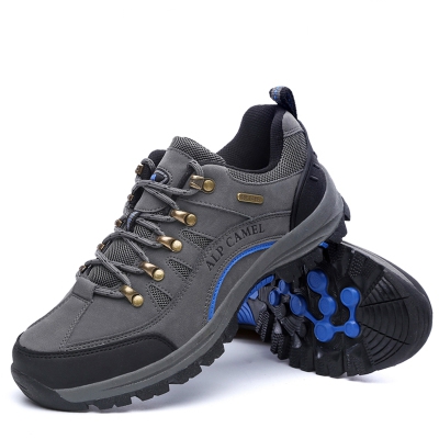 Αδιάβροχα αντρικά και γυναικεία παπούτσια για ορεινό τουρισμό