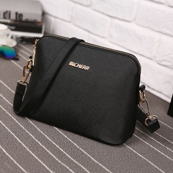  Модерни дамски чанти за рамо - топ модели подходящи за есен, зима, пролет