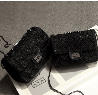 Дамски модерни и красиви официални зимни чанти с мека повърхност - два размера и няколко цветови модела