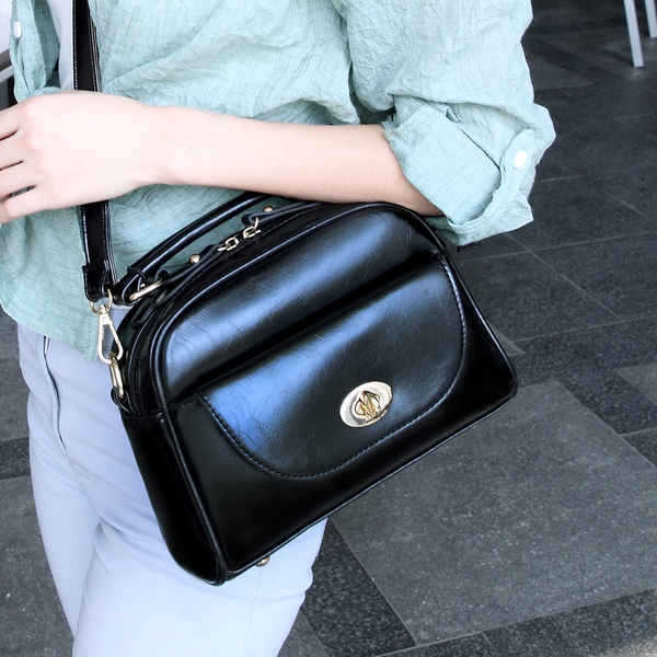  Дамски официални чанти - стандартни и мини модели 