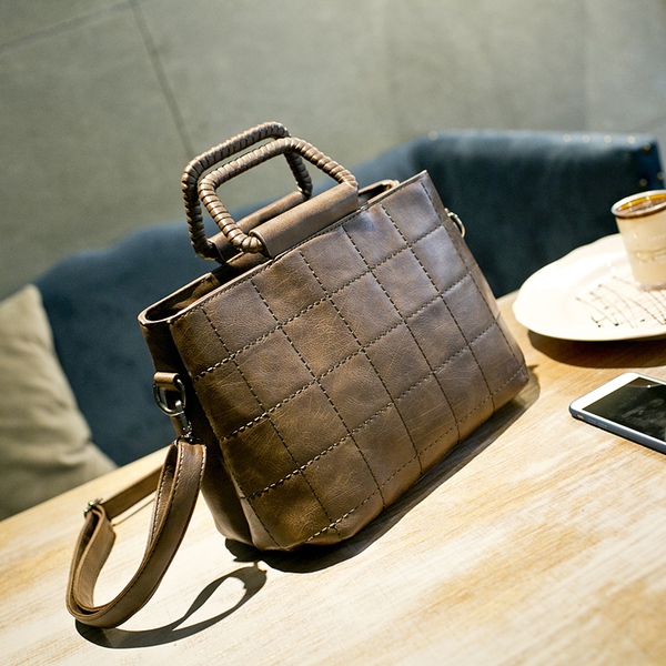 Стилна дамска чанта в 7 различни цвята