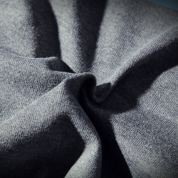 Αντρικά χειμώνιάτικα πουλόβερ σε πολλά κορυφαία μοντέλα