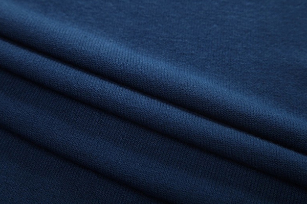 Зимни мъжки пуловери - различни топ модели и размери 