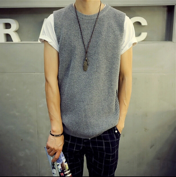 Мъжки пуловер без ръкави - различни топ модели