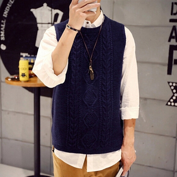 Мъжки пуловер без ръкави - различни топ модели