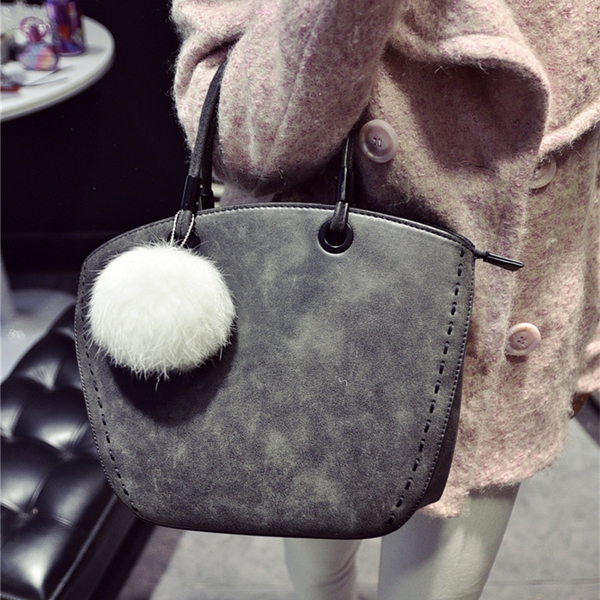 Матирана дамска чанта в 3 различни цвята