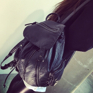 Модерна дамска туристическа/ученическа чанта