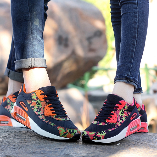 Модерни дамски маратонки