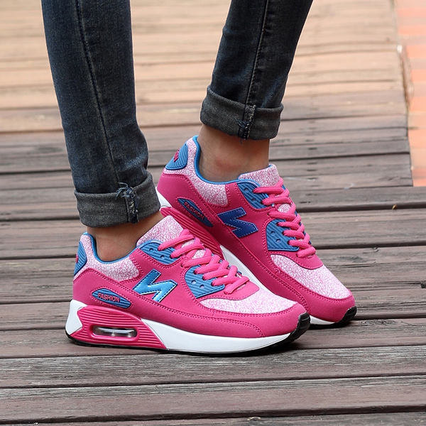 Мъжки и дамски маратонки