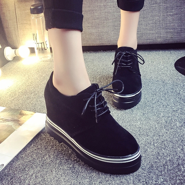 Γυναικεία παπούτσια για το χειμώνας με κορδόνια και χωρίς κορδόνια