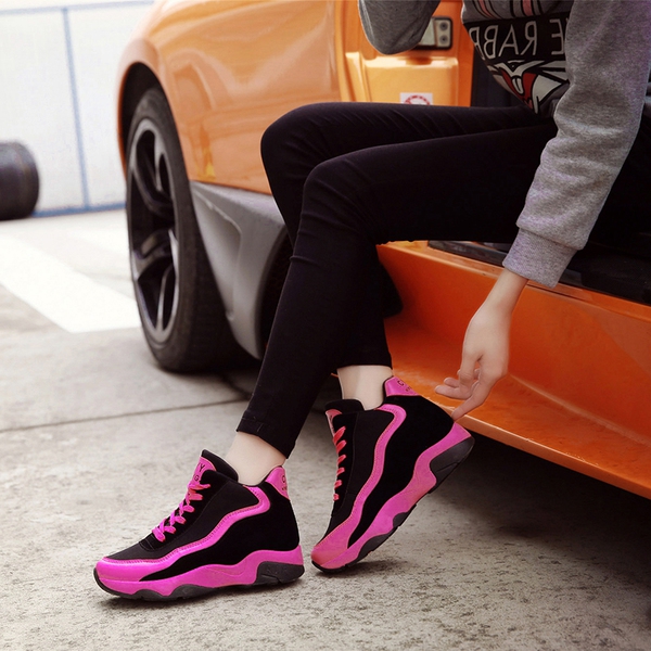 Дамски маратонки в 2 различни цвята