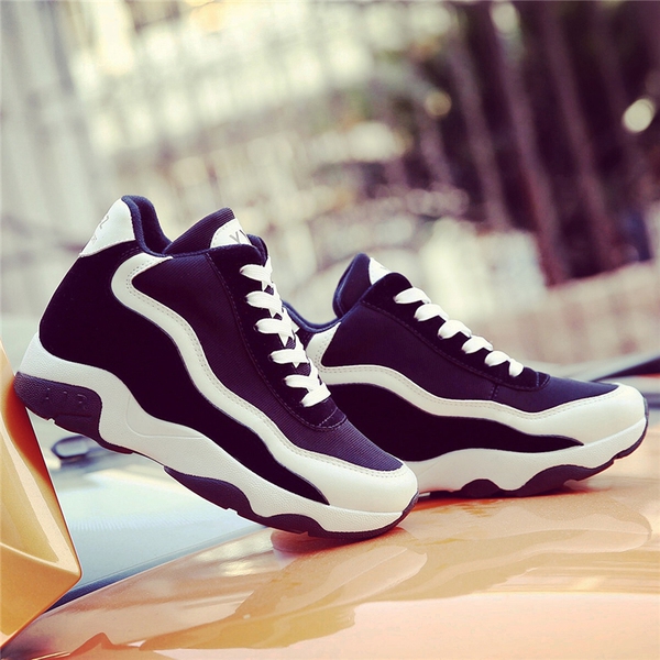 Дамски маратонки в 2 различни цвята