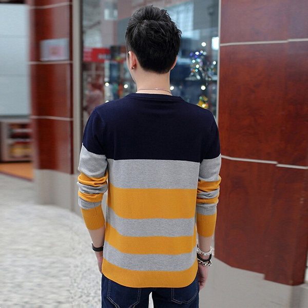 Мъжки шарени небрежни пуловери в три цвята с о-образна яка