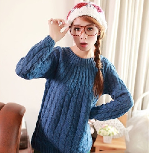 Γυναικείо πουλόβερ σε   διαφορετικά χρώματα