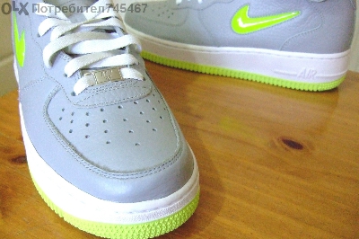 Nike Air Force 1