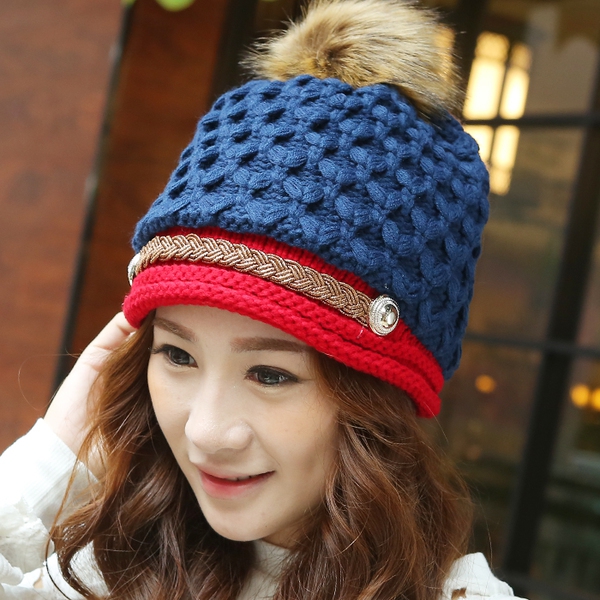 Уникални дамски шапки в няколко цвята, с и без кадифе, - жълти, сини, червени, бели