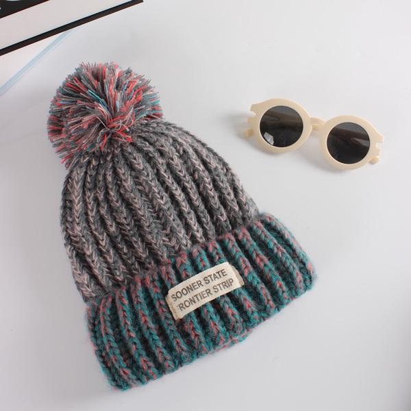 Των γυναικών και των παιδιών καπέλα χειμώνα - καταπληκτικά μοντέλα