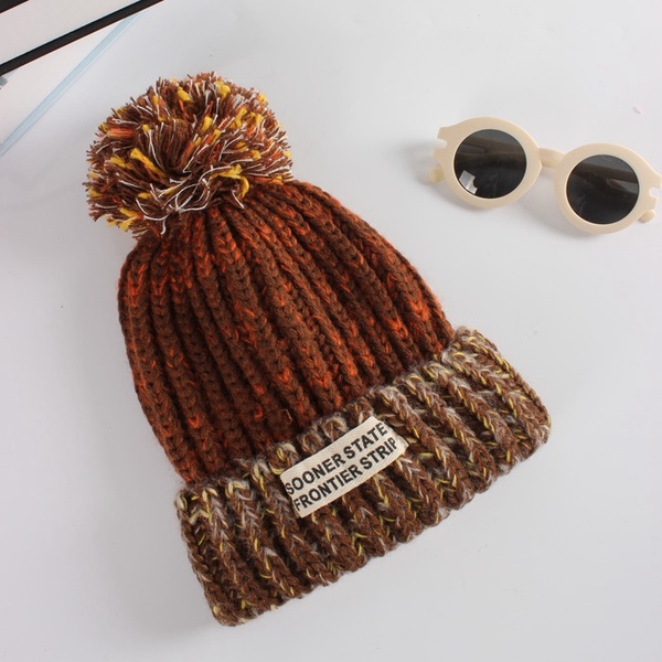 Των γυναικών και των παιδιών καπέλα χειμώνα - καταπληκτικά μοντέλα